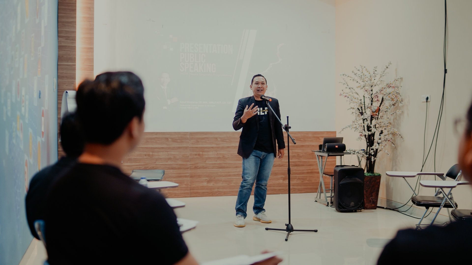 Pelatihan NLP di Bali bersama Coach Wira: Transformasi Diri dan Tim untuk Hasil Optimal