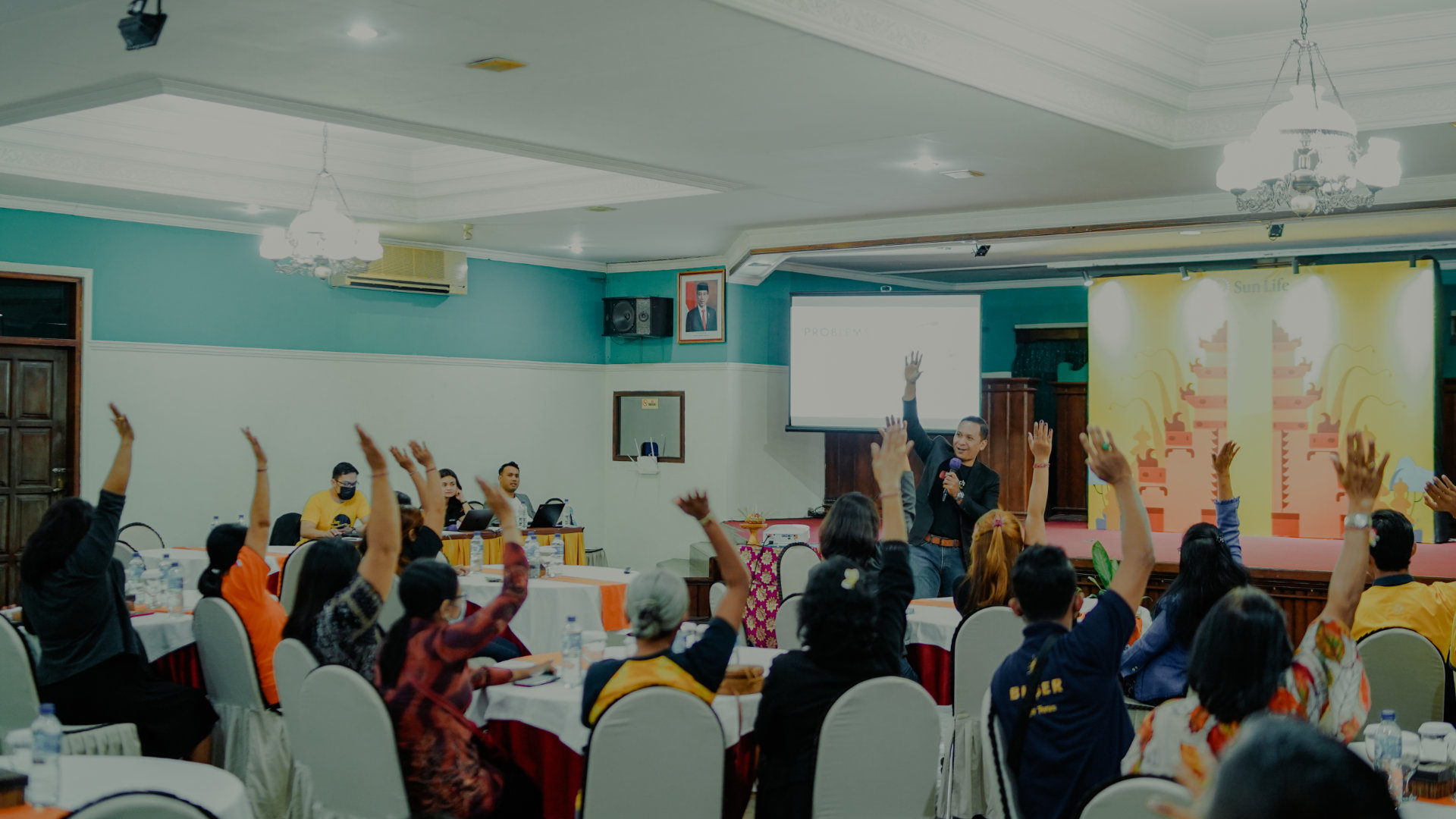 Coach Wira Founder Inner Motivation Management berikan pelatihan Leadership bersama Perusahaan Konstruksi Bali